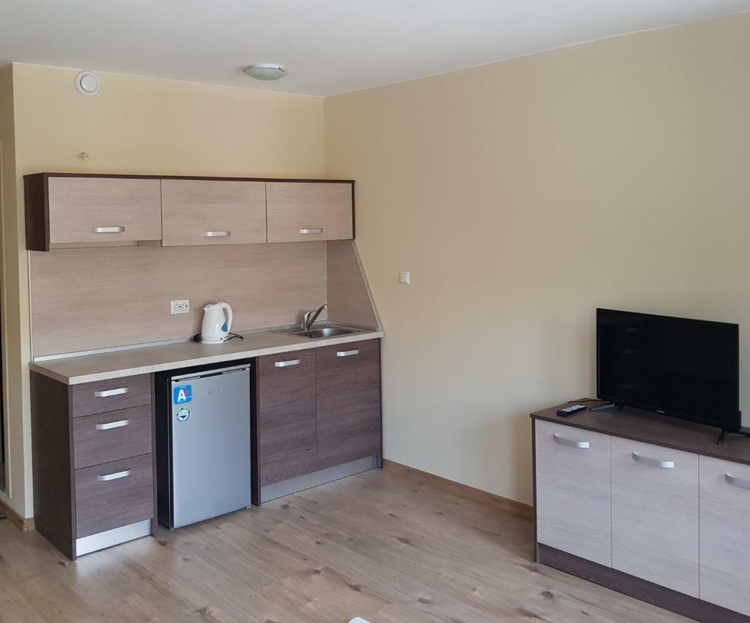 Hotel Часовника Tryavna Esterno foto
