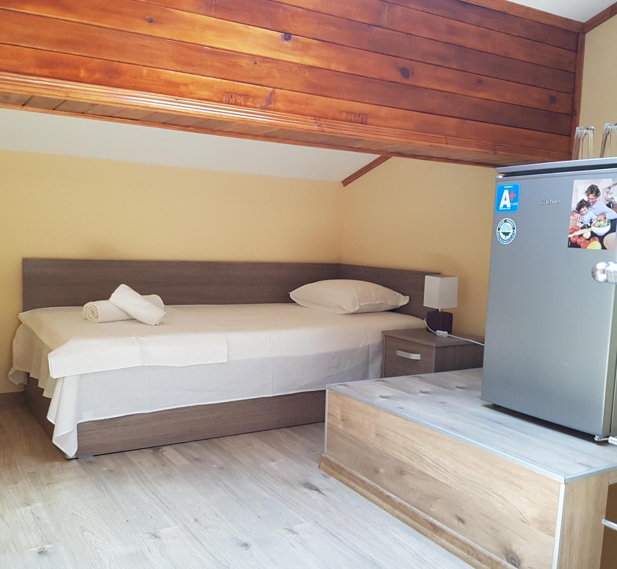 Hotel Часовника Tryavna Esterno foto